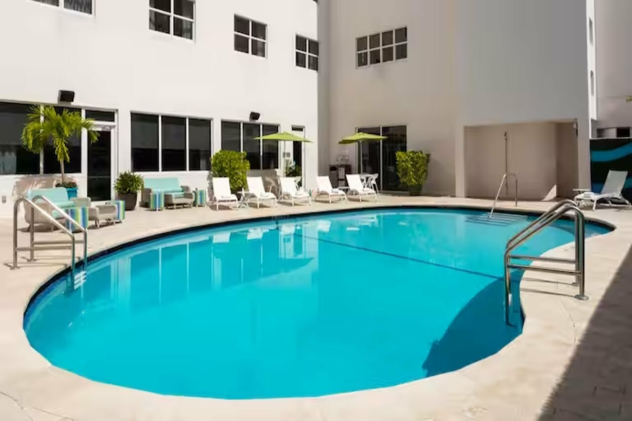 Фото Hampton Inn Miami Beach - Mid Beach, Fl