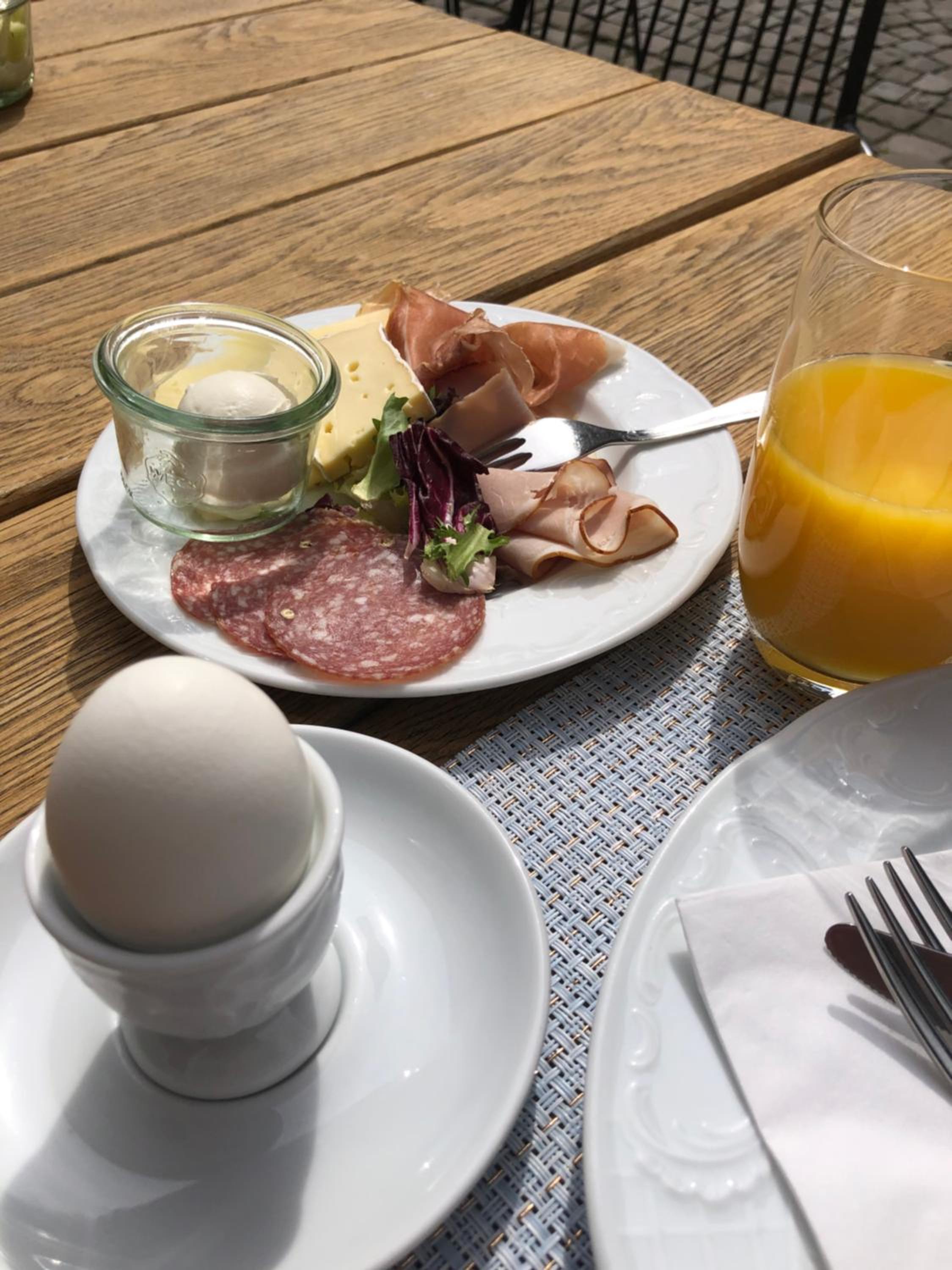 Фото 196539773402