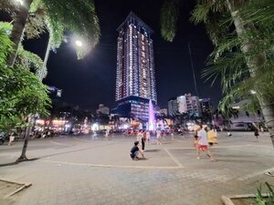 Гостиница Manilabayviewrental Luxury 1-5 Br Condos w/Balcony Bayview Pool Netflix