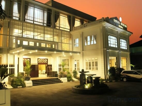 Hotel Royal Darmo Malioboro Hotel, Yogyakarta, photo