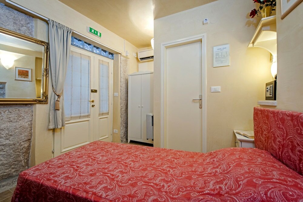 Фото Rooms Sotto i Volti