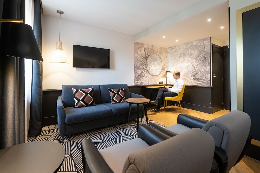 Фото Hôtel Le Roosevelt