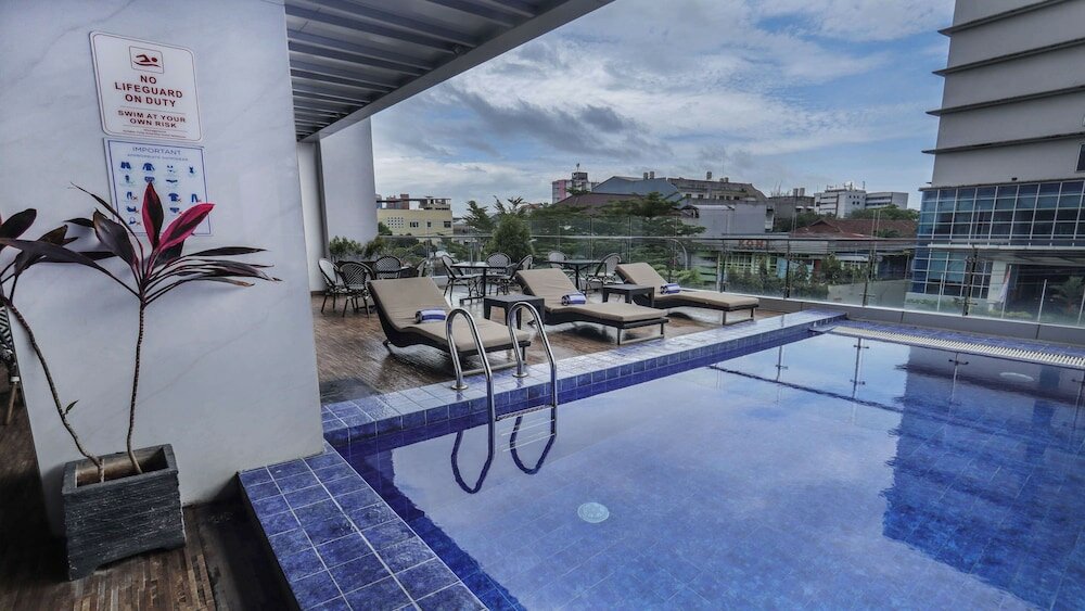 Фото Golden Tulip Essential Makassar