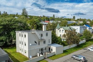 Гостиница Hrafninn Guesthouse