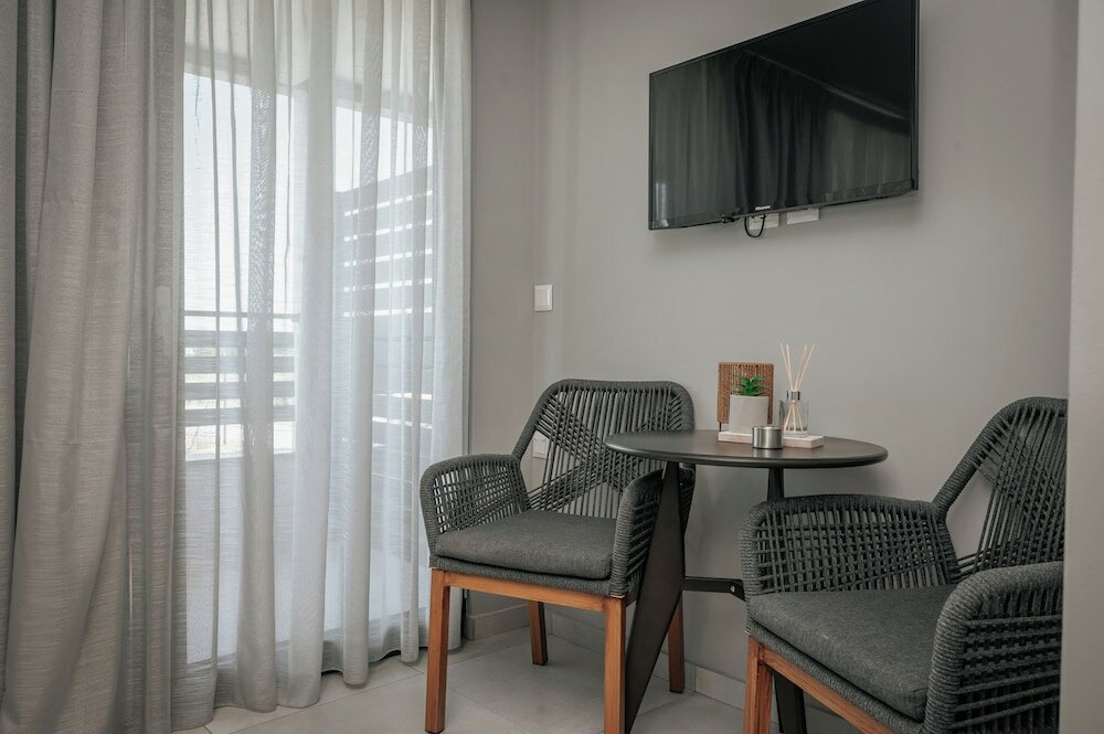 Фото Elizabeth Queen Luxuxy Rooms