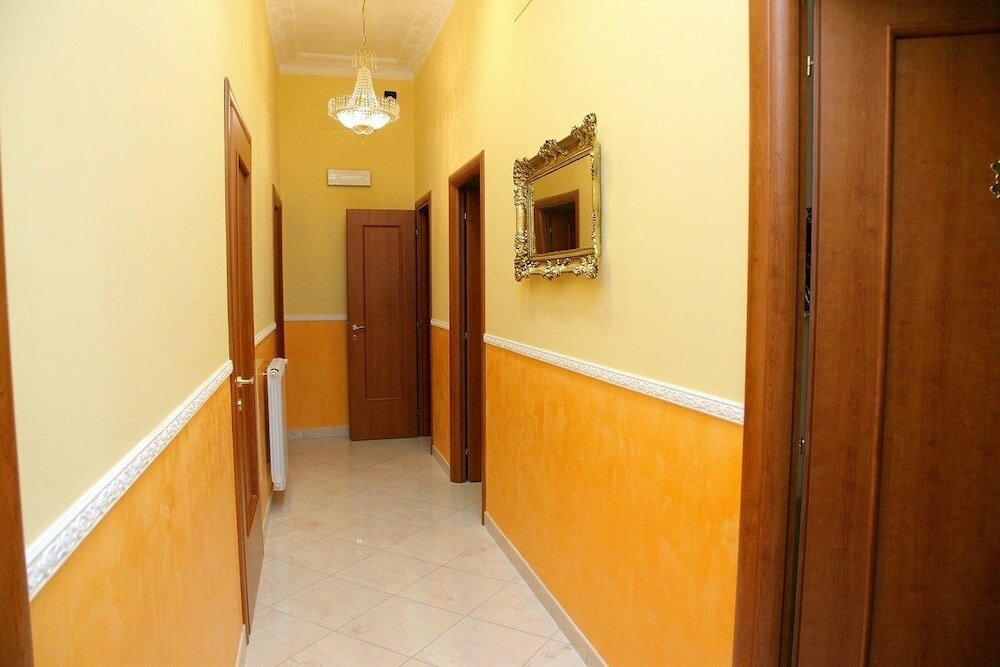 Фото Caroline Suite