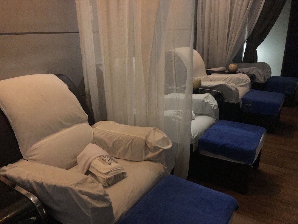 Фото Rizal Park Hotel