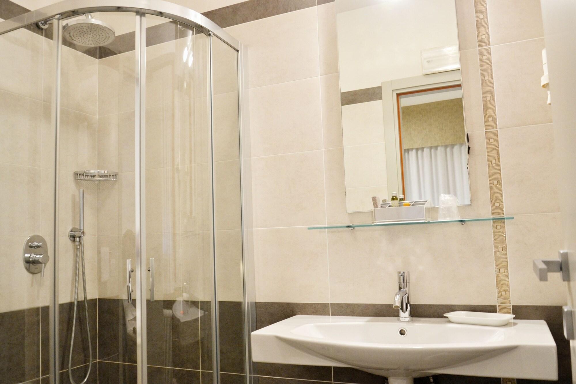 Фото Hotel Tiffany