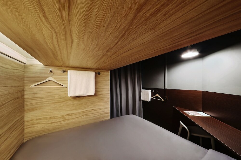 Фото The POD Boutique Capsule Hotel