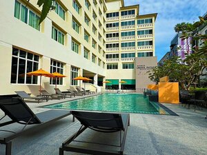 Гостиница Crown Pattaya Beach Hotel