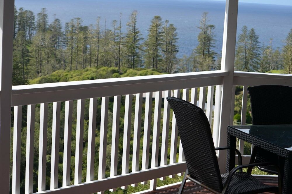 Фото The White House