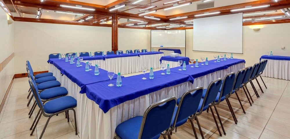 Фото Golden Tulip Goiania Address