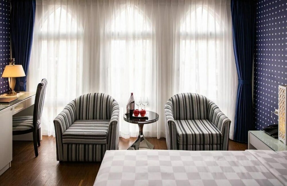 Фото Victor Metropolis Hotel & Rooftop Bar