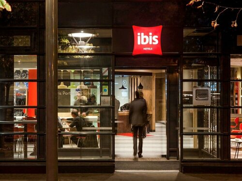 Внешний вид отеля Ibis Paris Porte de Clichy Centre в Клишах, фото 5