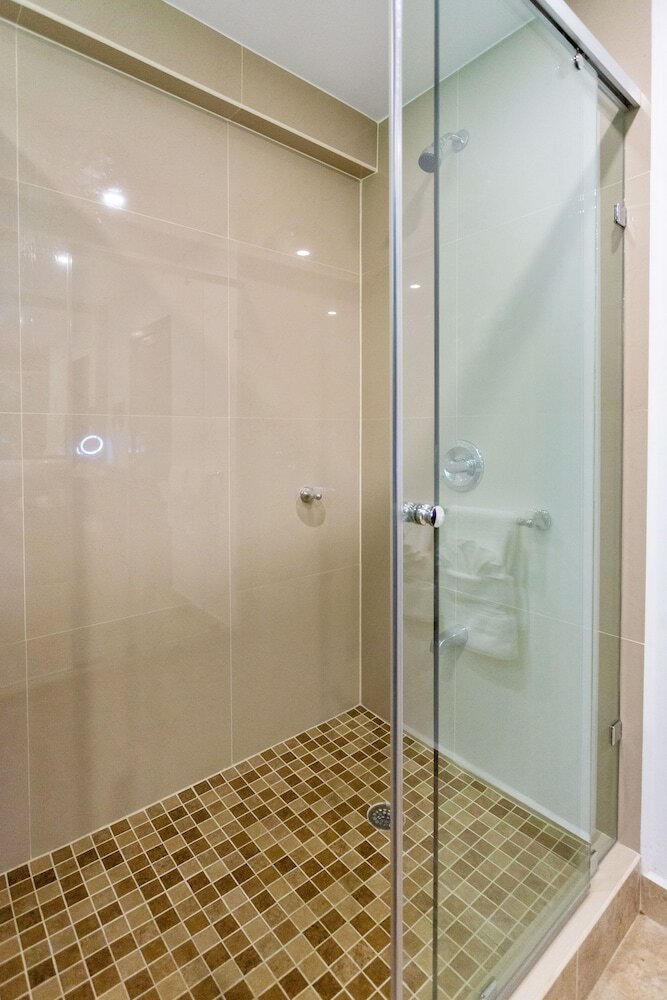 Фото Best Western Plus Belize Biltmore Plaza