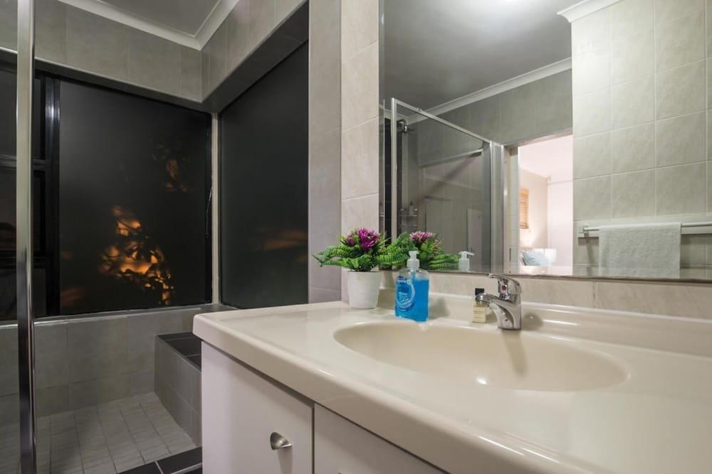 Фото Atlantic Bay Lodge