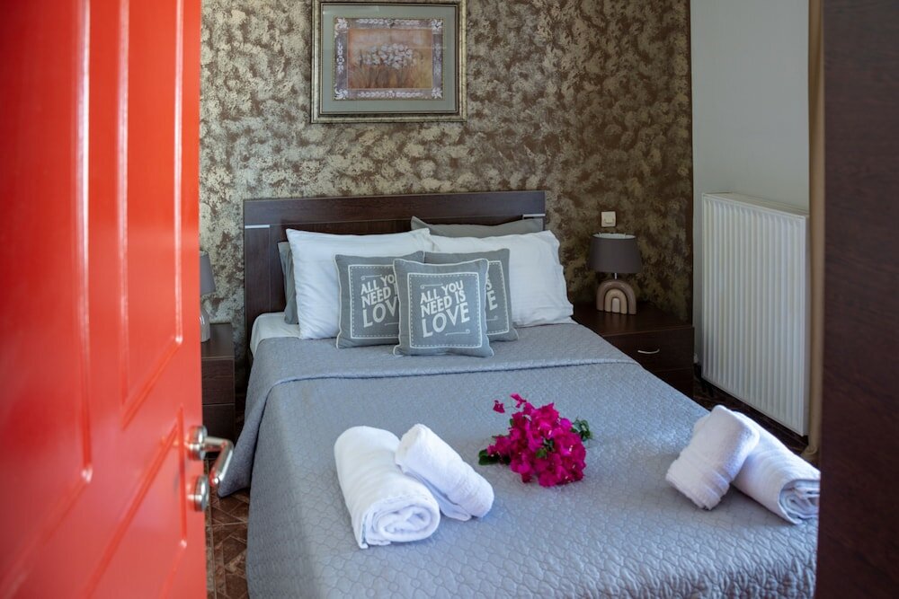 Фото MarGio Skiathos Apartments