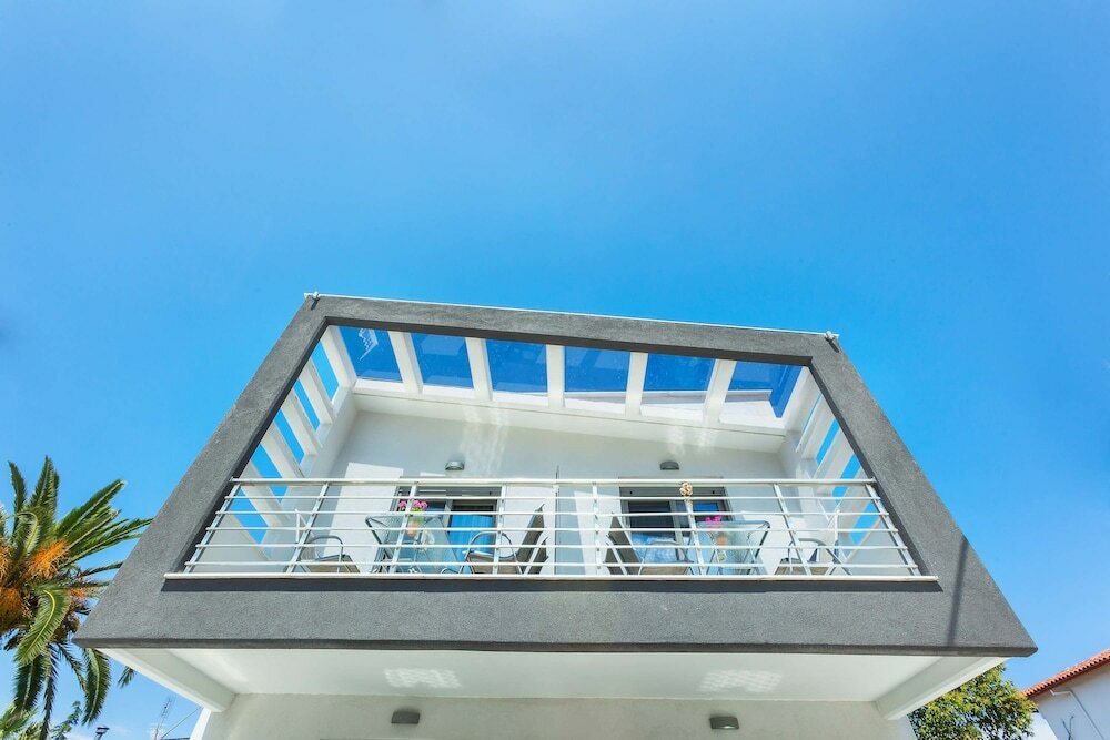 Фото Nymphes Deluxe Accommodation