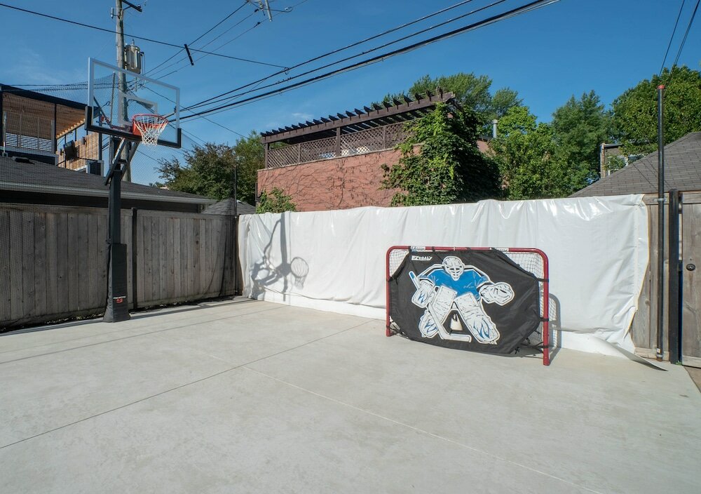 Фото Roscoe Village Guesthouse