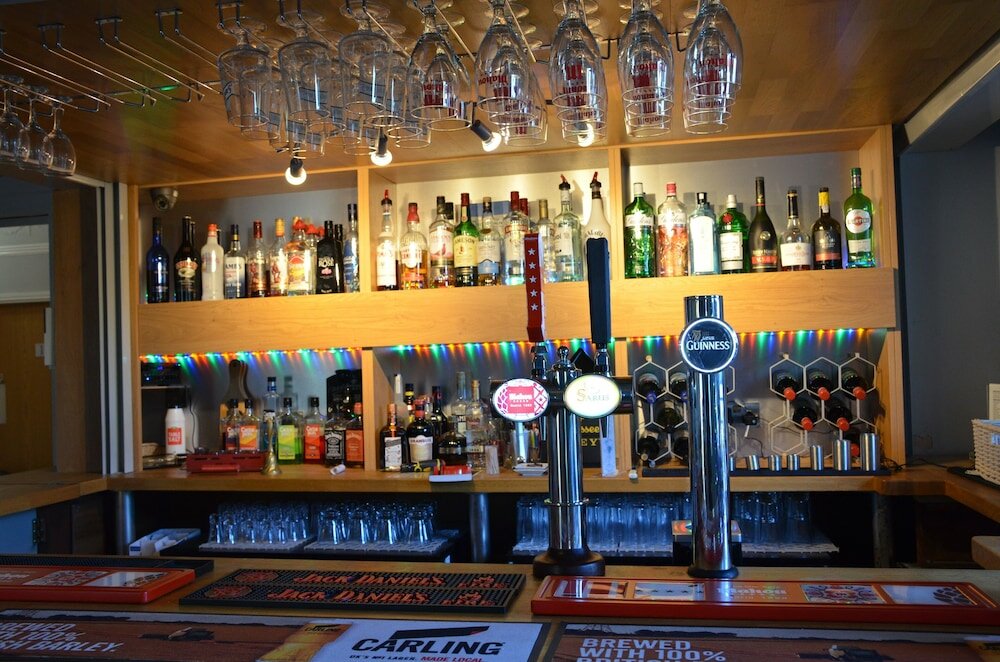 Фото Orrell Park Hotel