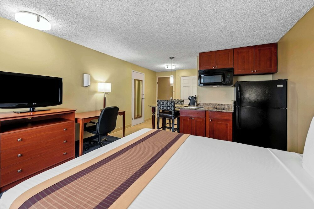 Фото Best Western Cascadia Inn