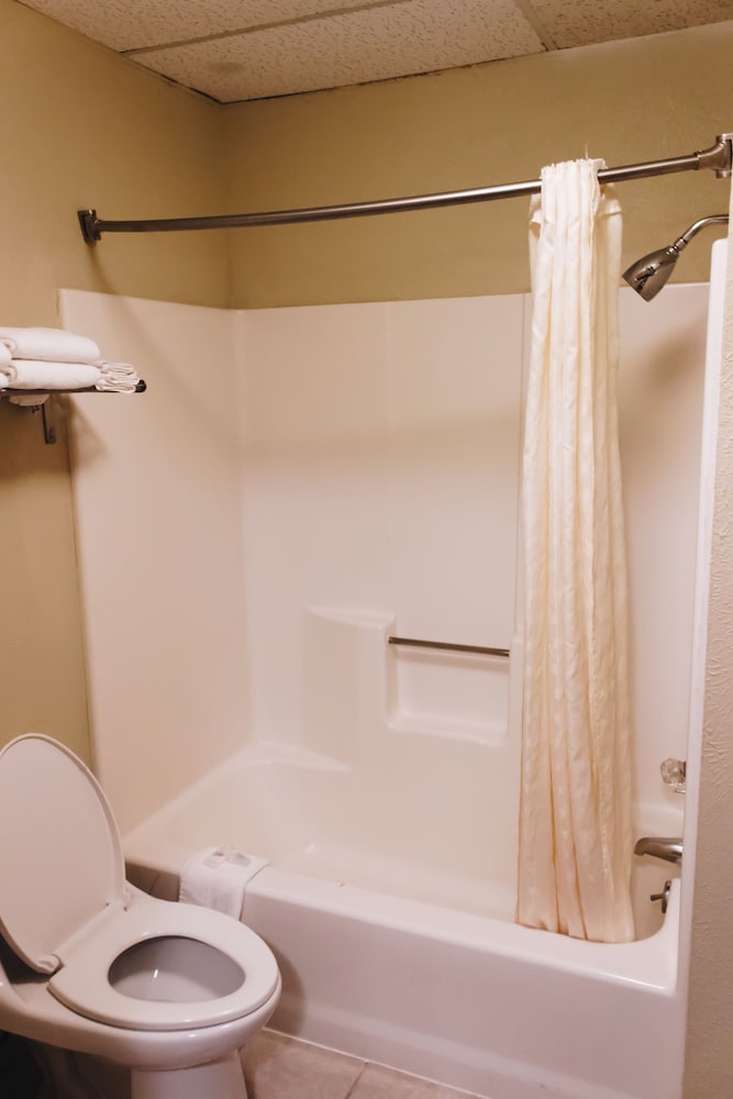 Фото Boulder Twin Lakes Inn