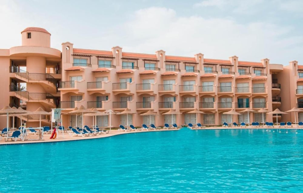 Фото Pyramisa Beach Resort Sahl Hasheesh