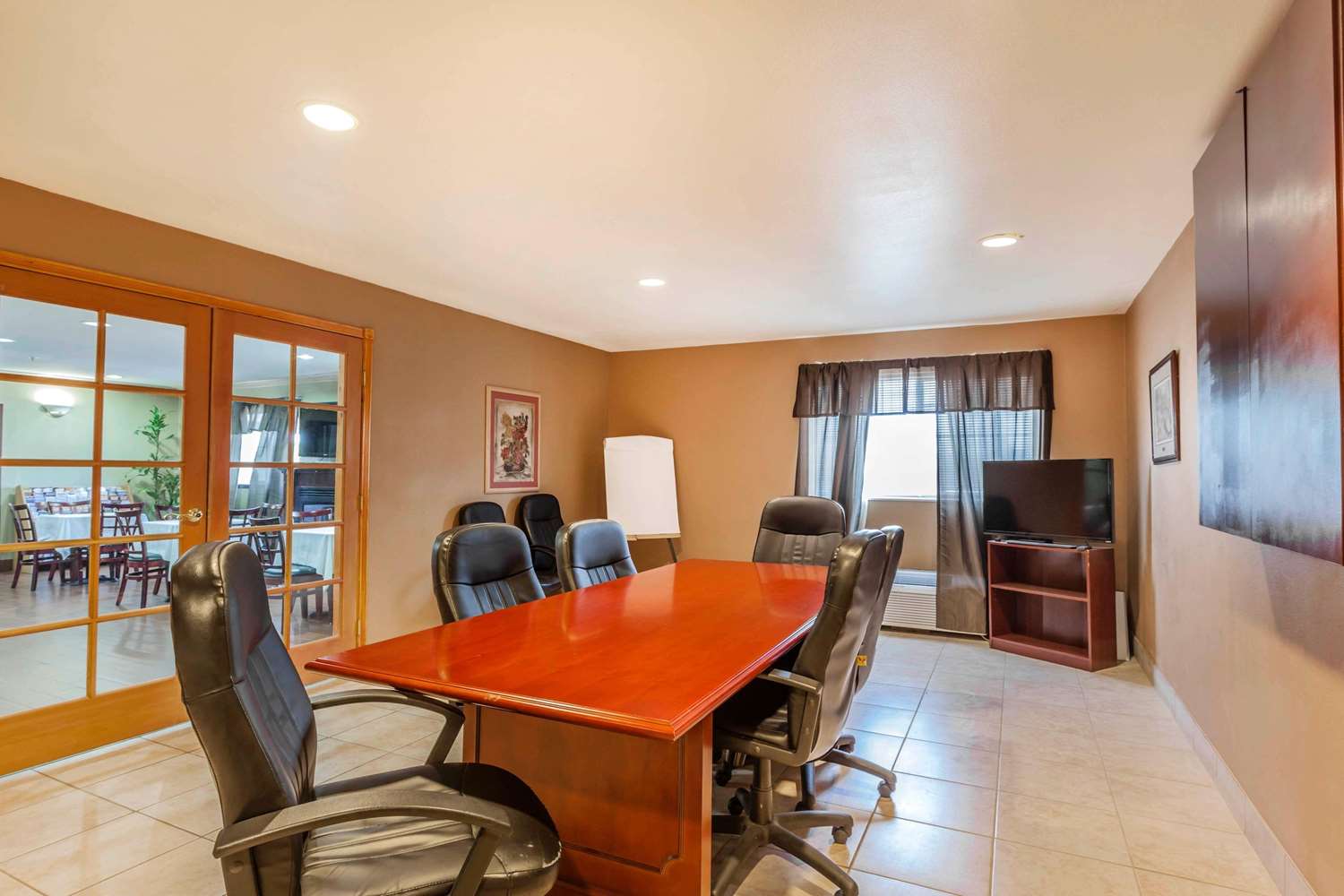 Фото Quality Inn Near Seattle Premium Outlets