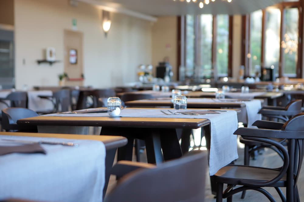 Фото Pràcatinat Hotel & Restaurant