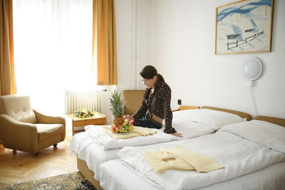 Фото Hotel Bara Budapest