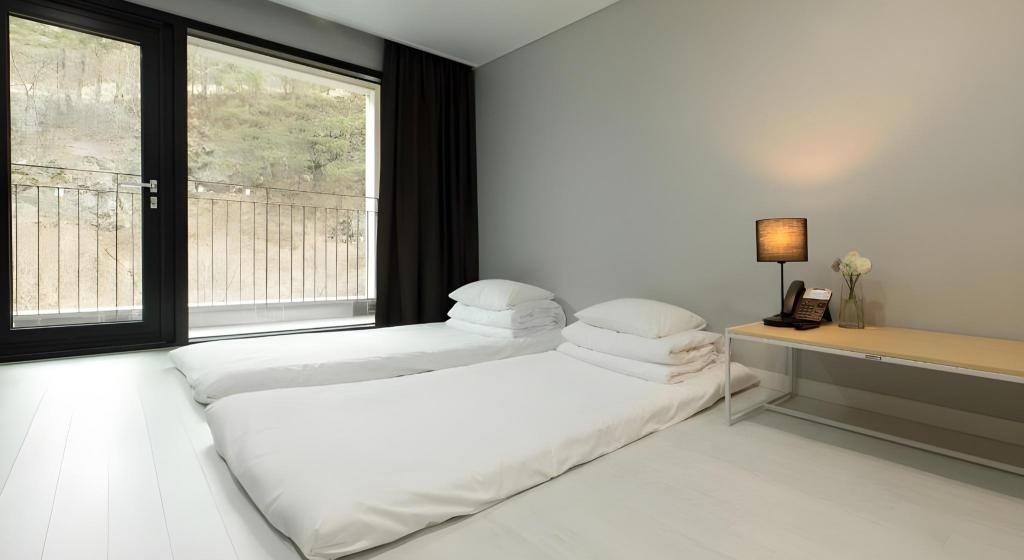 Фото Miami Jeongseon Hotel