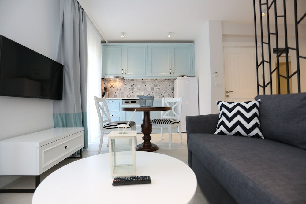 Фото Alp Suites Pinehill