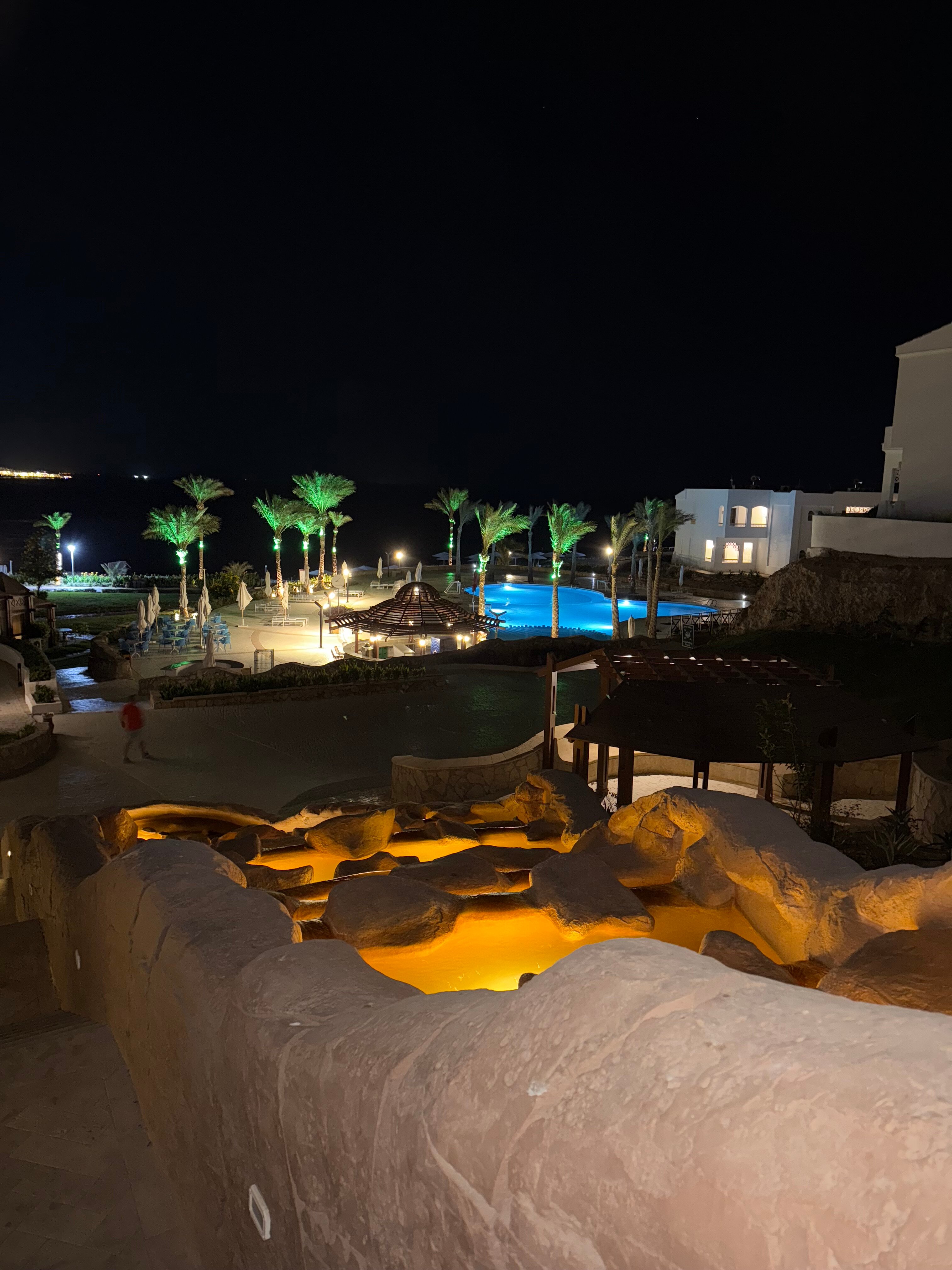 Фото Coral Beach Resort Tiran