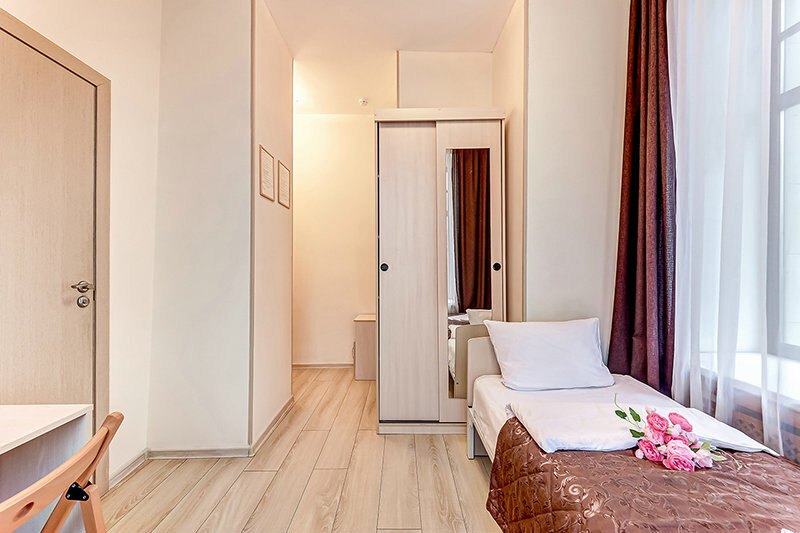 Фото Демократ