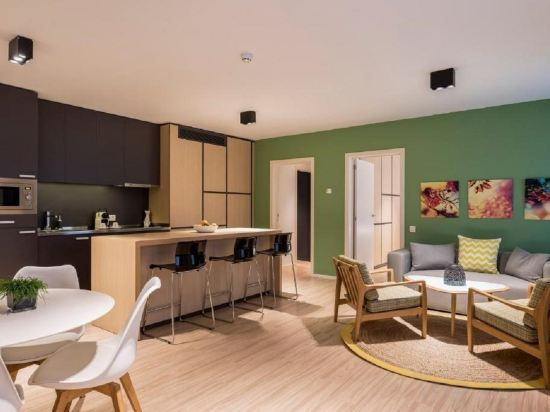 Фото Hilton Garden Inn Brussels City Centre