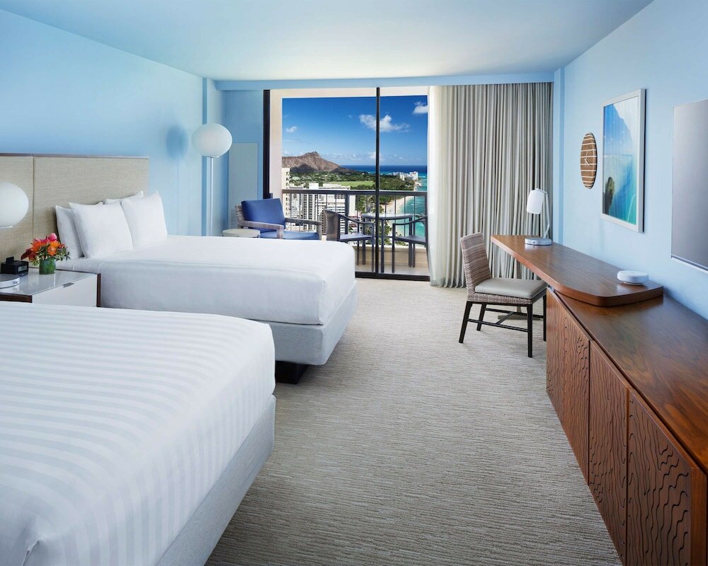 Фото Hyatt Regency Waikiki Beach Resort & SPA
