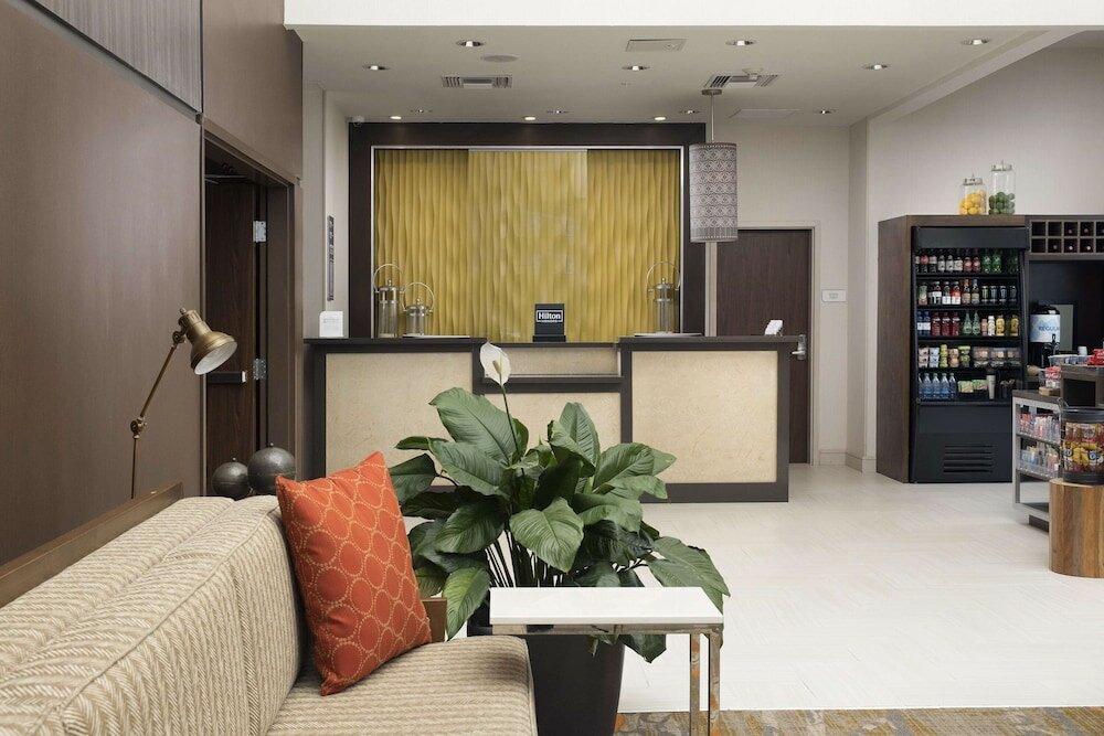 Фото Hilton Garden Inn San Antonio Downtown Riverwalk