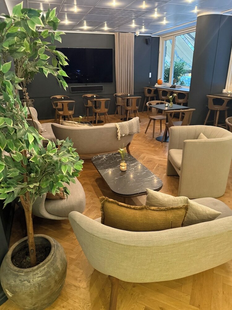 Фото Hotel Maritime