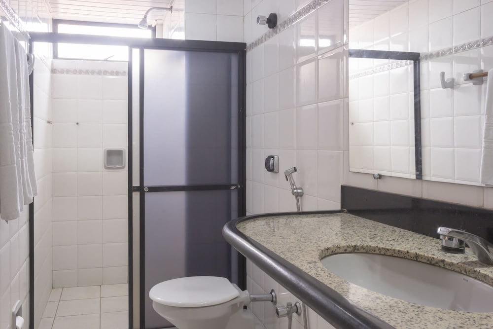 Фото Oyo Real Palace Hotel, Teresina