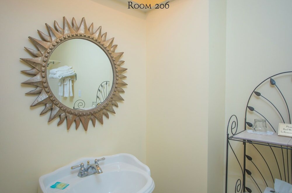 Фото 17Hundred90 Inn and Restaurant