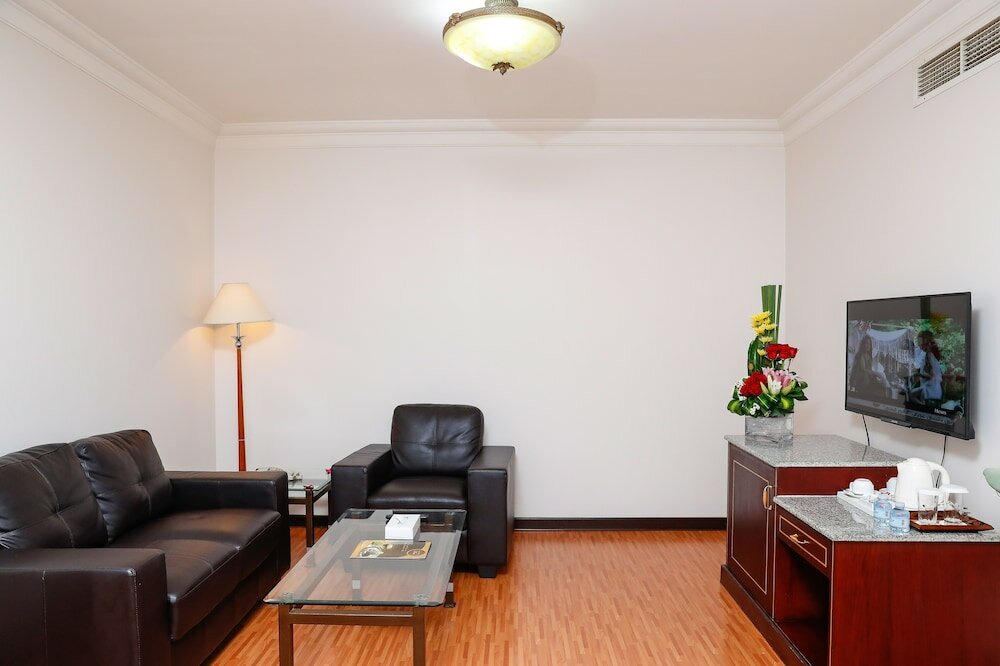 Фото Taj Plaza Hotel