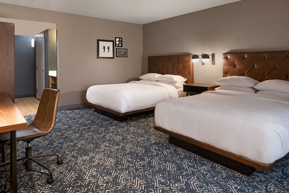 Фото Four Points by Sheraton Bakersfield