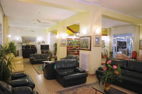 Внешний вид отеля Hotel Mondial в Прайя-а-Маре, фото 4