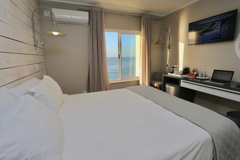 Фото Lüderitz Nest Hotel
