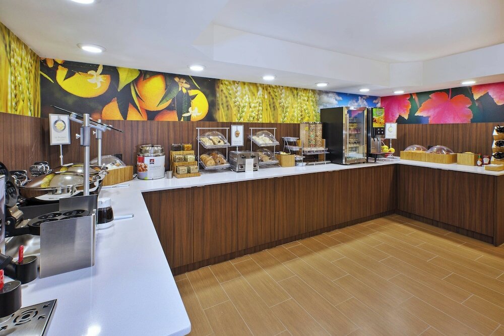 Фото Fairfield by Marriott Inn & Suites Herndon Reston