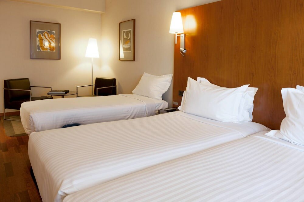 Фото Ac Hotel León San Antonio by Marriott