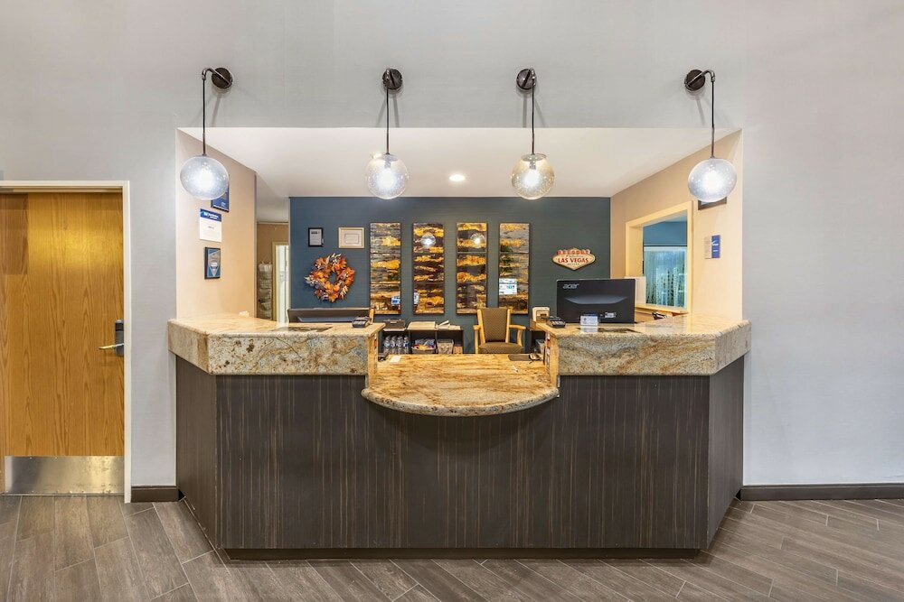 Фото Best Western Plus North Las Vegas Inn & Suites