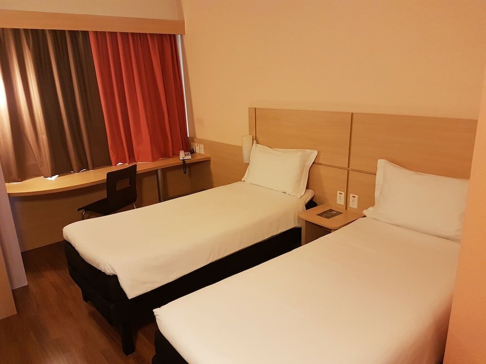 Фото Ibis Porto Alegre Aeroporto