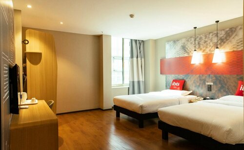 Гостиница Ibis Xinzhou Qiyi Road Hotel в Синьчжоу