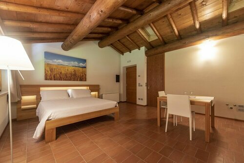 Гостиница Agriturismo Ca 'Giulietta Sommacampagna Verona Italy в Виллафранка-ди-Вероне